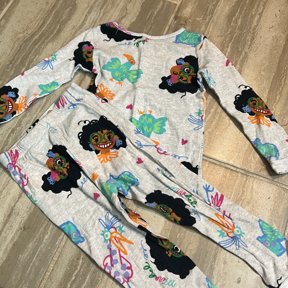 Wonder Nation Mirabel Kids Pajama Set
